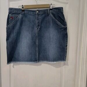 Vintage Y2K Tommy Hilfiger  Denim  Skirt Size 18 Length 20 Inches